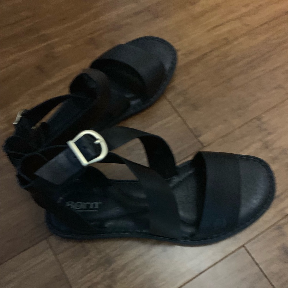 Born Sandles, worn 1 time!!!